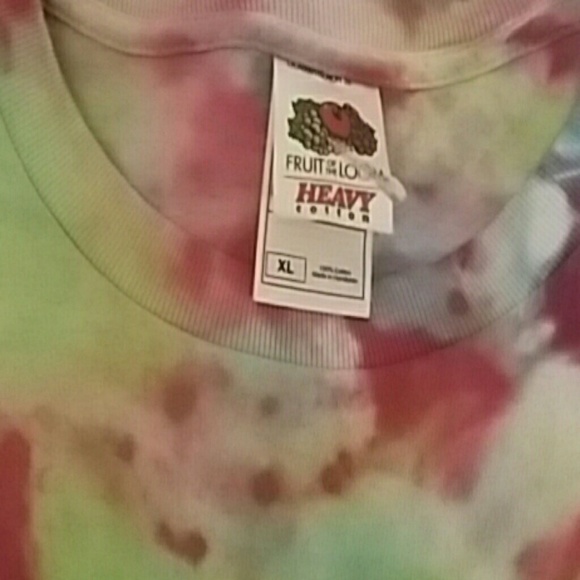 tie-dye T-shirt - Picture 2 of 2